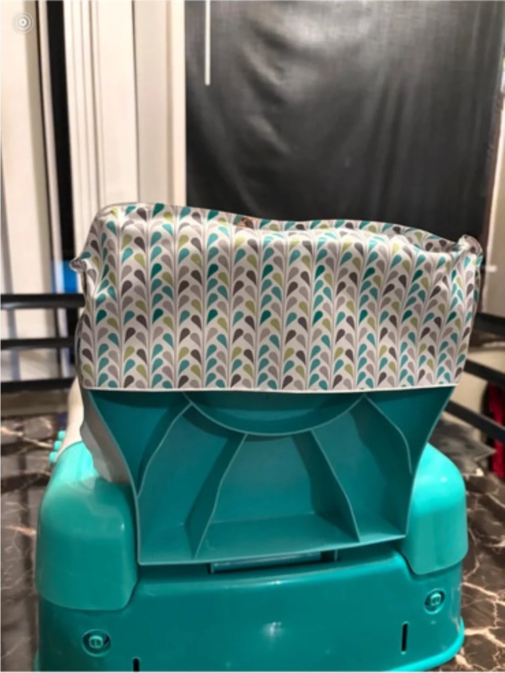 Safety 1st Teal Portable Booster Seat with White Tray